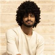 I would like to teach English to an Italian speaker or Italian ti an English speaker. My lessons are aimed at someone of any age